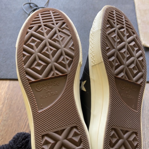 Converse size 6 - Picture 2 of 4